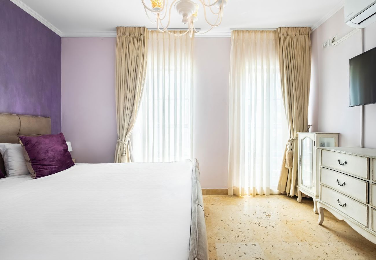 Appartement à Tel Aviv - Jaffa - MAMAD, Penthouse & Jacuzzi in Neve Tzedek by FeelHome Appartement à Tel Aviv - Jaffa - MAMAD, Penthouse & Jacuzzi in Neve Tzedek by FeelHome