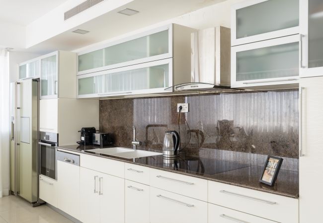 Appartement à Tel Aviv - Jaffa - Penthouse with Terrace & Panoramic View by FeelHome Appartement à Tel Aviv - Jaffa - Penthouse with Terrace & Panoramic View by FeelHome