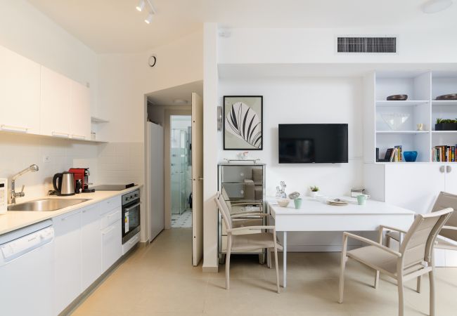 Appartement à Tel Aviv - Jaffa - MAMAD Quiet Hideaway & Terrace near Beach by FeelHome Appartement à Tel Aviv - Jaffa - MAMAD Quiet Hideaway & Terrace near Beach by FeelHome