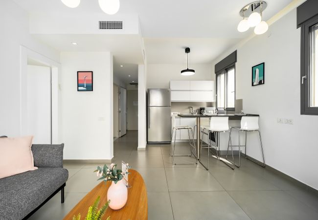 Appartement à Tel Aviv - Jaffa - MAMAD Beach & City Center with Sea View by FeelHome Appartement à Tel Aviv - Jaffa - MAMAD Beach & City Center with Sea View by FeelHome