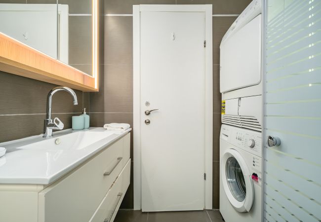 Appartement à Tel Aviv - Jaffa - MAMAD Beach & City Center with Sea View by FeelHome Appartement à Tel Aviv - Jaffa - MAMAD Beach & City Center with Sea View by FeelHome