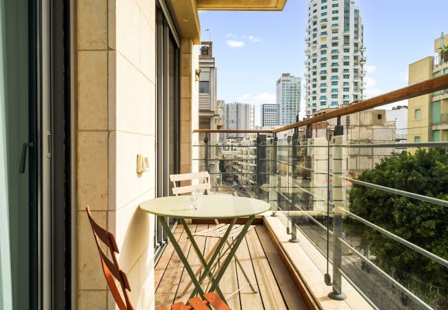 Appartement à Tel Aviv - Jaffa - MAMAD Beach & City Center with Sea View by FeelHome Appartement à Tel Aviv - Jaffa - MAMAD Beach & City Center with Sea View by FeelHome