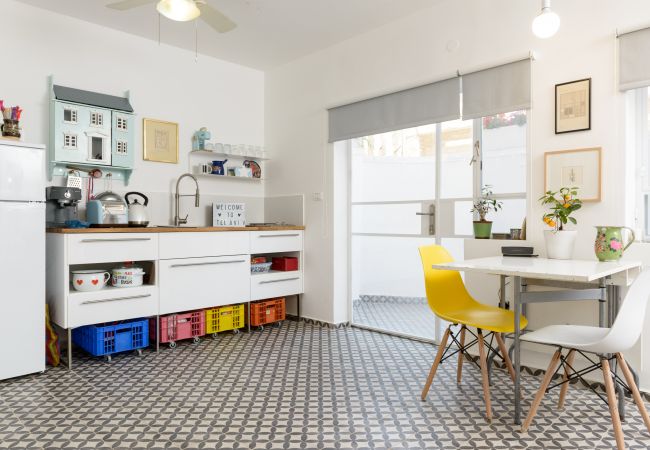 Appartement à Tel Aviv - Jaffa - Vintage & Chic with Patio by FeelHome Appartement à Tel Aviv - Jaffa - Vintage & Chic with Patio by FeelHome