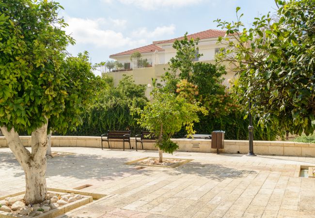 Appartement à Tel Aviv - Jaffa - MAMAD Penthouse & XL Terrace on Dallal Square by FeelHome Appartement à Tel Aviv - Jaffa - MAMAD Penthouse & XL Terrace on Dallal Square by FeelHome