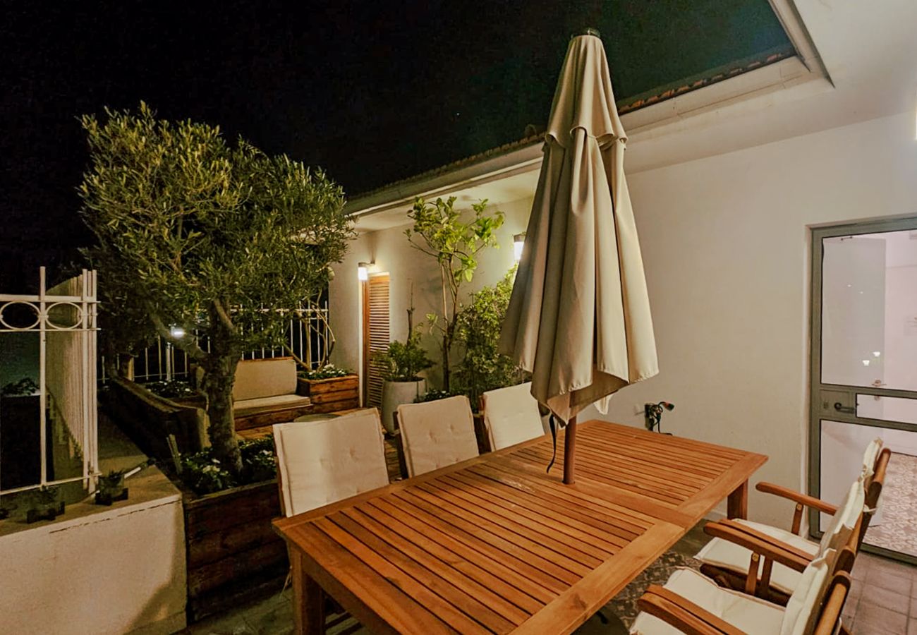 Appartement à Tel Aviv - Jaffa - MAMAD Penthouse & XL Terrace on Dallal Square by FeelHome Appartement à Tel Aviv - Jaffa - MAMAD Penthouse & XL Terrace on Dallal Square by FeelHome