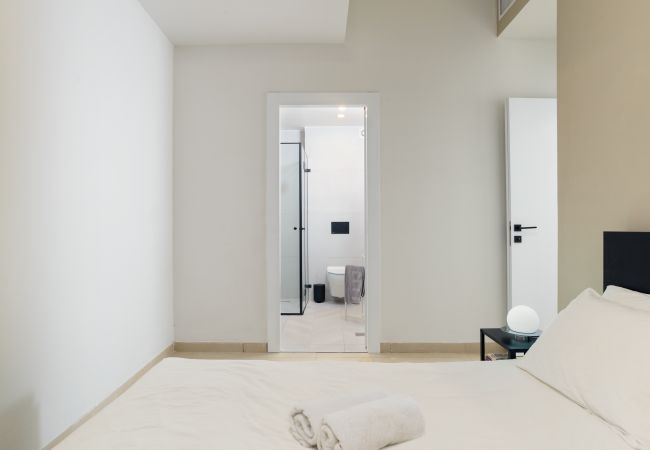 Appartement à Tel Aviv - Jaffa - MAMAD Elegant Duplex with XL Patio by FeelHome Appartement à Tel Aviv - Jaffa - MAMAD Elegant Duplex with XL Patio by FeelHome