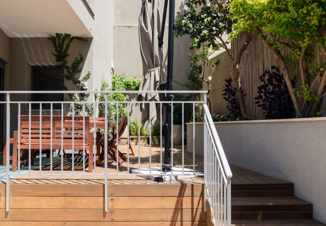 Appartement à Tel Aviv - Jaffa - MAMAD Elegant Duplex with XL Patio by FeelHome Appartement à Tel Aviv - Jaffa - MAMAD Elegant Duplex with XL Patio by FeelHome