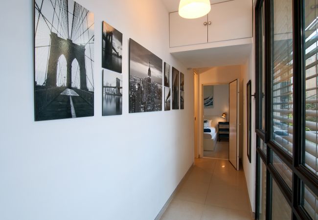 Appartement à Tel Aviv - Jaffa - MAMAD Trendy Apt & Balcony on Sheinkin Street by FeelHome Appartement à Tel Aviv - Jaffa - MAMAD Trendy Apt & Balcony on Sheinkin Street by FeelHome