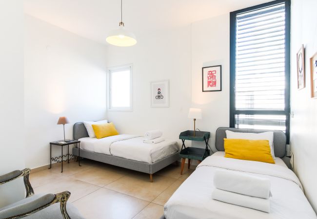 Appartement à Tel Aviv - Jaffa - MIKLAT 4BR Chic Duplex Penthouse with Terrace by FeelHome Appartement à Tel Aviv - Jaffa - MIKLAT 4BR Chic Duplex Penthouse with Terrace by FeelHome