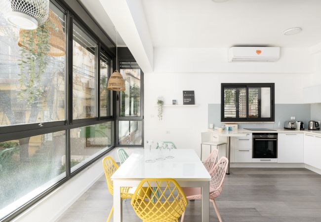 Appartement à Tel Aviv - Jaffa - MAMAD Fresh Design 2BR in City Center by FeelHome Appartement à Tel Aviv - Jaffa - MAMAD Fresh Design 2BR in City Center by FeelHome