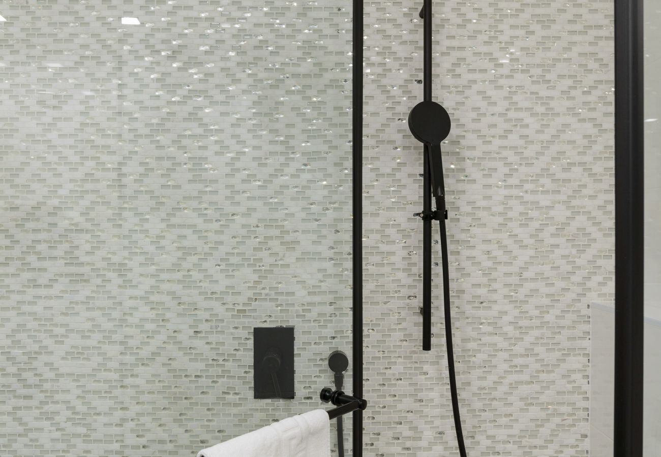 Appartement à Tel Aviv - Jaffa - MAMAD Luxury Executive 4BR with Terrace & Sea View by FeelHome Appartement à Tel Aviv - Jaffa - MAMAD Luxury Executive 4BR with Terrace & Sea View by FeelHome