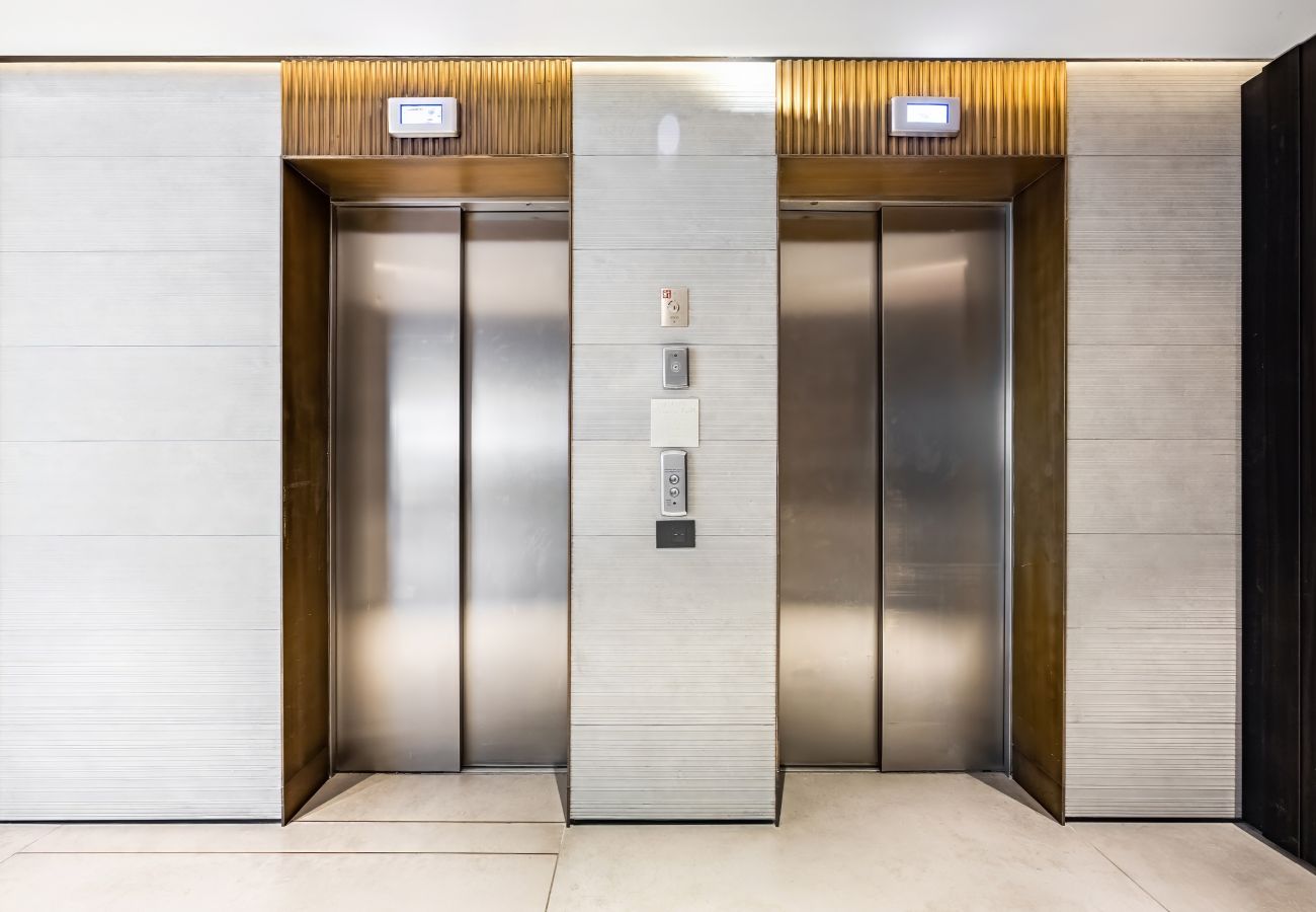 Appartement à Tel Aviv - Jaffa - MAMAD Luxury Executive 4BR with Terrace & Sea View by FeelHome Appartement à Tel Aviv - Jaffa - MAMAD Luxury Executive 4BR with Terrace & Sea View by FeelHome