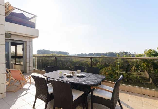 Appartement à Tel Aviv - Jaffa - MAMAD Comfort Apt Terrace & View on the Hills by FeelHome Appartement à Tel Aviv - Jaffa - MAMAD Comfort Apt Terrace & View on the Hills by FeelHome