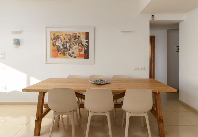 Appartement à Tel Aviv - Jaffa - MAMAD Comfort Apt Terrace & View on the Hills by FeelHome Appartement à Tel Aviv - Jaffa - MAMAD Comfort Apt Terrace & View on the Hills by FeelHome