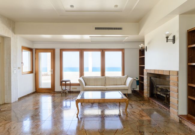 Villa à Netanya - MAMAD Coastal Mansion Private Pool in Netanya by FeelHome Villa à Netanya - MAMAD Coastal Mansion Private Pool in Netanya by FeelHome