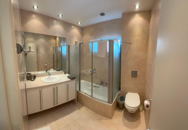 Appartement à Tel Aviv - Jaffa - MIKLAT Tranquil & Charming Apt near Hayarkon Park by FeelHome Appartement à Tel Aviv - Jaffa - MIKLAT Tranquil & Charming Apt near Hayarkon Park by FeelHome