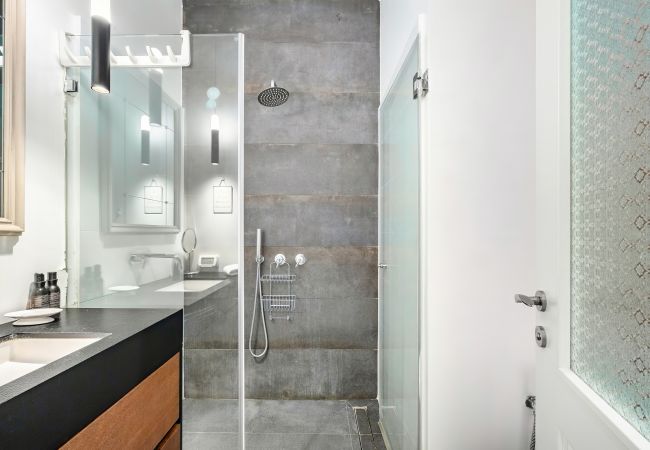 Appartement à Tel Aviv - Jaffa - MIKLAT Bograshov 3BR with open View by FeelHome Appartement à Tel Aviv - Jaffa - MIKLAT Bograshov 3BR with open View by FeelHome