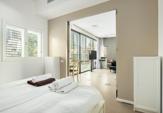 Appartement à Tel Aviv - Jaffa - MIKLAT Bograshov 3BR with open View by FeelHome Appartement à Tel Aviv - Jaffa - MIKLAT Bograshov 3BR with open View by FeelHome