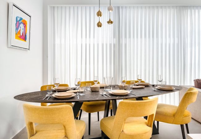 Appartement à Tel Aviv - Jaffa - MAMAD Luxury 3BR Next to Geula Beach by FeelHome Appartement à Tel Aviv - Jaffa - MAMAD Luxury 3BR Next to Geula Beach by FeelHome