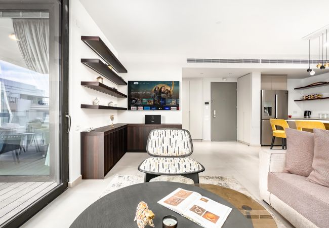 Appartement à Tel Aviv - Jaffa - MAMAD Luxury 3BR Next to Geula Beach by FeelHome Appartement à Tel Aviv - Jaffa - MAMAD Luxury 3BR Next to Geula Beach by FeelHome