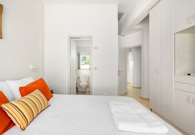 Villa à Beit Yanai - Cliffside Rustic & Charming Villa by FeelHome Villa à Beit Yanai - Cliffside Rustic & Charming Villa by FeelHome