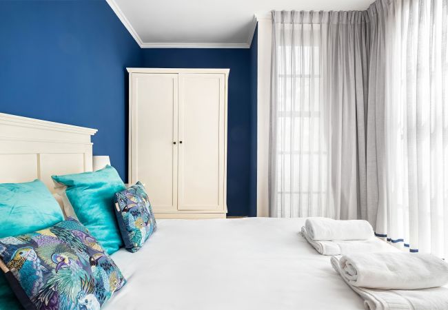 Apartamento em Tel Aviv - Jaffa - MAMAD, Penthouse & Jacuzzi in Neve Tzedek by FeelHome Apartamento em Tel Aviv - Jaffa - MAMAD, Penthouse & Jacuzzi in Neve Tzedek by FeelHome