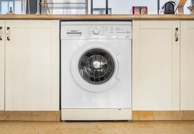 Apartamento em Tel Aviv - Jaffa - MAMAD, Penthouse & Jacuzzi in Neve Tzedek by FeelHome Apartamento em Tel Aviv - Jaffa - MAMAD, Penthouse & Jacuzzi in Neve Tzedek by FeelHome