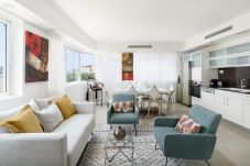 Apartamento em Tel Aviv - Jaffa - Penthouse with Terrace & Panoramic View... Apartamento em Tel Aviv - Jaffa - Penthouse with Terrace & Panoramic View...