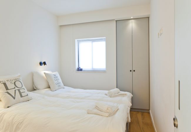 Apartamento em Tel Aviv - Jaffa - Elegant 2BR & Veranda close to Beach by FeelHome Apartamento em Tel Aviv - Jaffa - Elegant 2BR & Veranda close to Beach by FeelHome