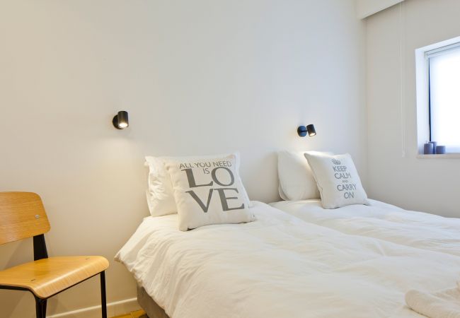 Apartamento em Tel Aviv - Jaffa - Elegant 2BR & Veranda close to Beach by FeelHome Apartamento em Tel Aviv - Jaffa - Elegant 2BR & Veranda close to Beach by FeelHome