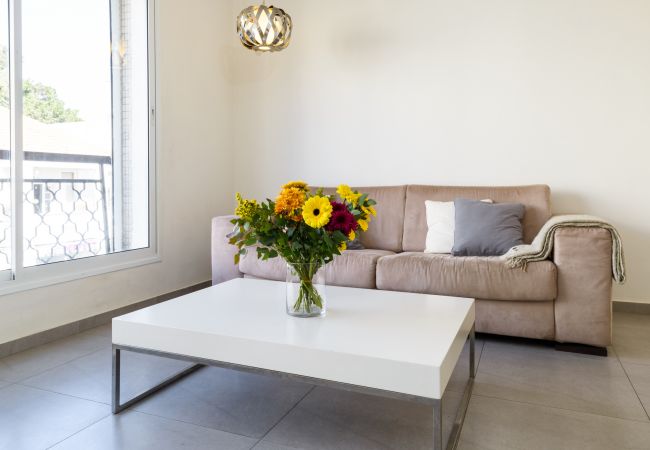 Apartamento em Tel Aviv - Jaffa - MIKLAT Full Comfort 1BR near Frishman Beach by FeelHome Apartamento em Tel Aviv - Jaffa - MIKLAT Full Comfort 1BR near Frishman Beach by FeelHome