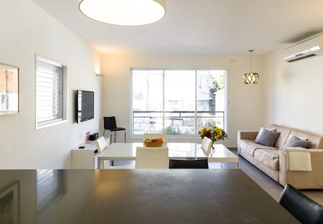 Apartamento em Tel Aviv - Jaffa - MIKLAT Full Comfort 1BR near Frishman Beach by FeelHome Apartamento em Tel Aviv - Jaffa - MIKLAT Full Comfort 1BR near Frishman Beach by FeelHome