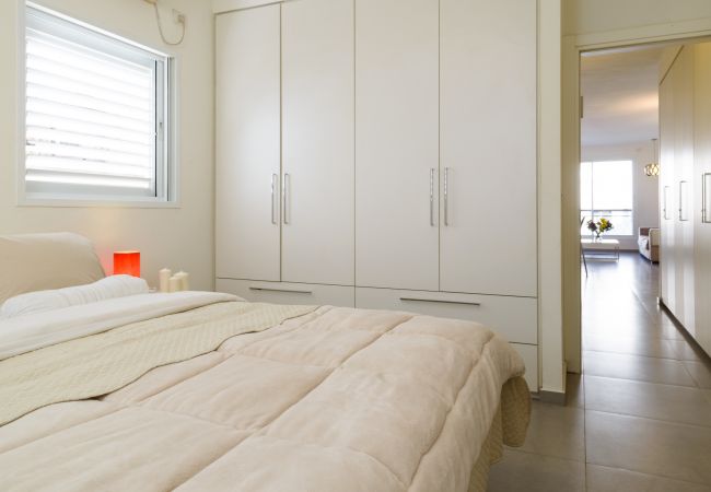 Apartamento em Tel Aviv - Jaffa - MIKLAT Full Comfort 1BR near Frishman Beach by FeelHome Apartamento em Tel Aviv - Jaffa - MIKLAT Full Comfort 1BR near Frishman Beach by FeelHome