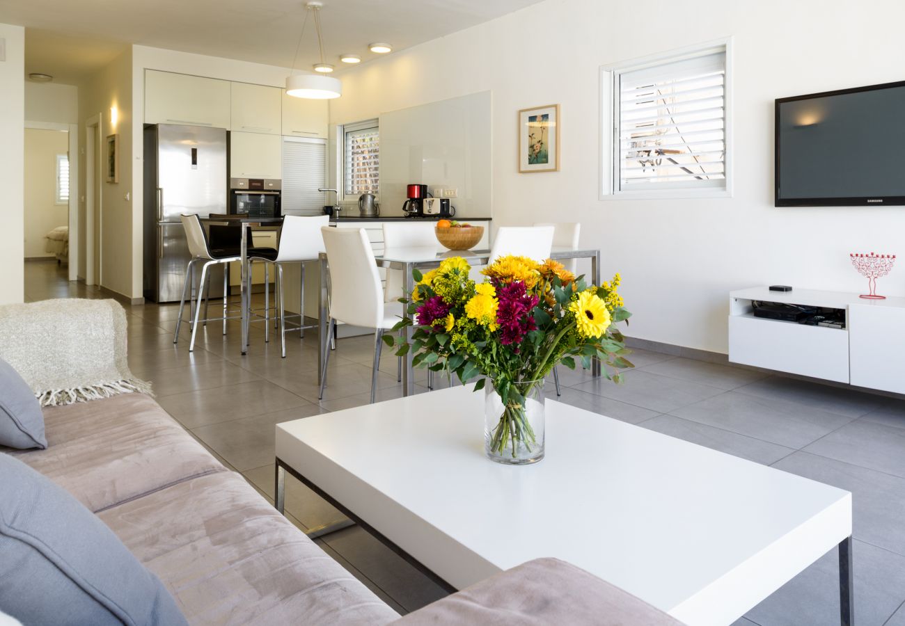 Apartamento em Tel Aviv - Jaffa - MIKLAT Full Comfort 1BR near Frishman Beach by FeelHome Apartamento em Tel Aviv - Jaffa - MIKLAT Full Comfort 1BR near Frishman Beach by FeelHome