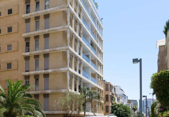 Apartamento em Tel Aviv - Jaffa - MAMAD Quiet Hideaway & Terrace near Beach by FeelHome Apartamento em Tel Aviv - Jaffa - MAMAD Quiet Hideaway & Terrace near Beach by FeelHome