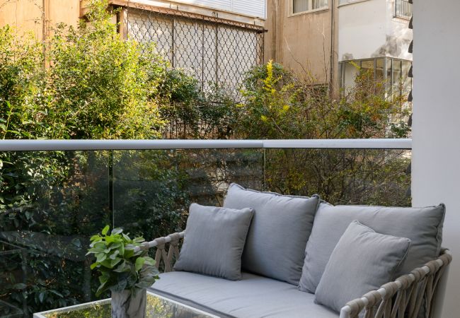 Apartamento em Tel Aviv - Jaffa - MAMAD Quiet Hideaway & Terrace near Beach by FeelHome Apartamento em Tel Aviv - Jaffa - MAMAD Quiet Hideaway & Terrace near Beach by FeelHome