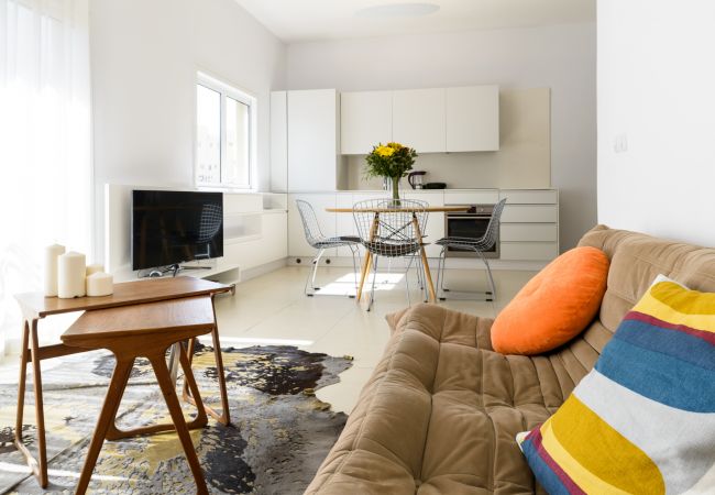 Apartamento em Tel Aviv - Jaffa - Relax & Sunny near Beach by FeelHome Apartamento em Tel Aviv - Jaffa - Relax & Sunny near Beach by FeelHome