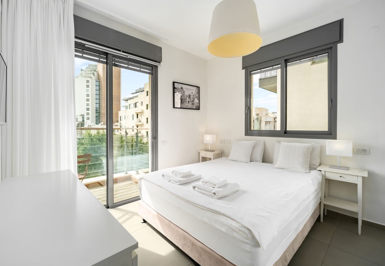 Apartamento em Tel Aviv - Jaffa - MAMAD Beach & City Center with Sea View by FeelHome Apartamento em Tel Aviv - Jaffa - MAMAD Beach & City Center with Sea View by FeelHome