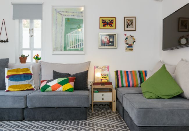 Apartamento em Tel Aviv - Jaffa - Vintage & Chic with Patio by FeelHome Apartamento em Tel Aviv - Jaffa - Vintage & Chic with Patio by FeelHome