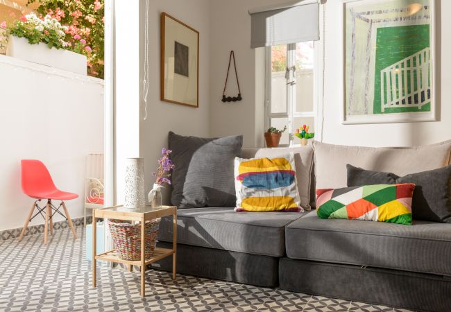 Apartamento em Tel Aviv - Jaffa - Vintage & Chic with Patio by FeelHome Apartamento em Tel Aviv - Jaffa - Vintage & Chic with Patio by FeelHome
