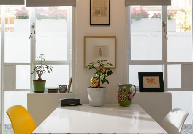 Apartamento em Tel Aviv - Jaffa - Vintage & Chic with Patio by FeelHome Apartamento em Tel Aviv - Jaffa - Vintage & Chic with Patio by FeelHome