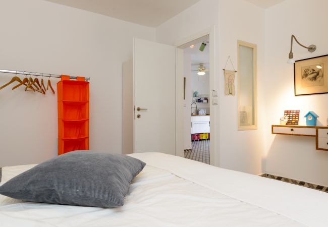 Apartamento em Tel Aviv - Jaffa - Vintage & Chic with Patio by FeelHome Apartamento em Tel Aviv - Jaffa - Vintage & Chic with Patio by FeelHome
