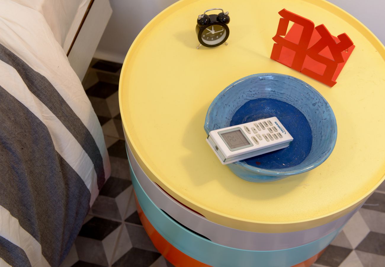 Apartamento em Tel Aviv - Jaffa - Vintage & Chic with Patio by FeelHome Apartamento em Tel Aviv - Jaffa - Vintage & Chic with Patio by FeelHome