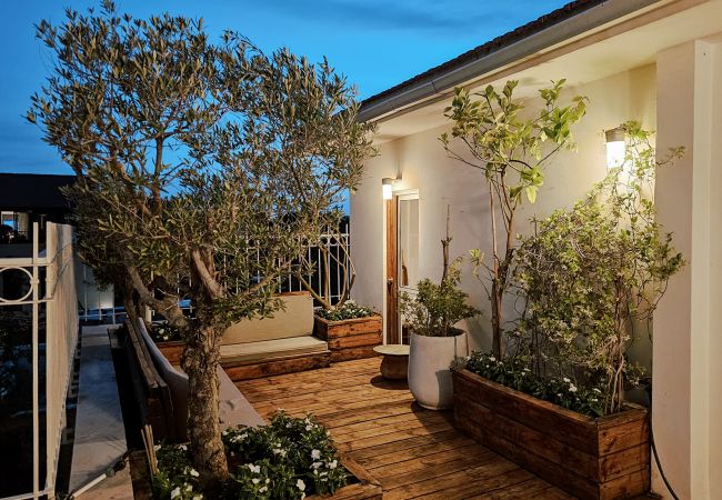 Apartamento em Tel Aviv - Jaffa - MAMAD Penthouse & XL Terrace on Dallal Square by FeelHome