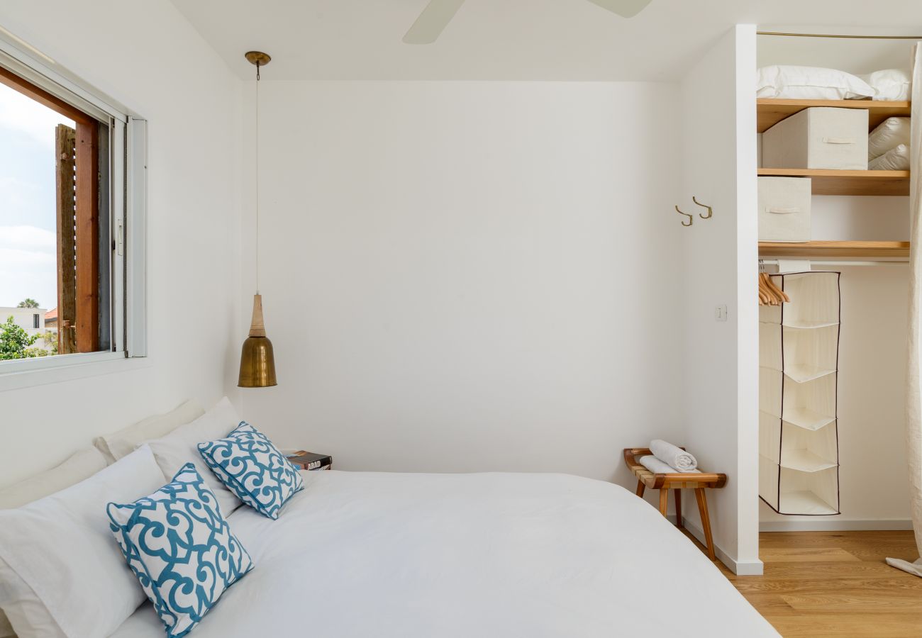 Apartamento em Tel Aviv - Jaffa - MAMAD Penthouse & XL Terrace on Dallal Square by FeelHome Apartamento em Tel Aviv - Jaffa - MAMAD Penthouse & XL Terrace on Dallal Square by FeelHome