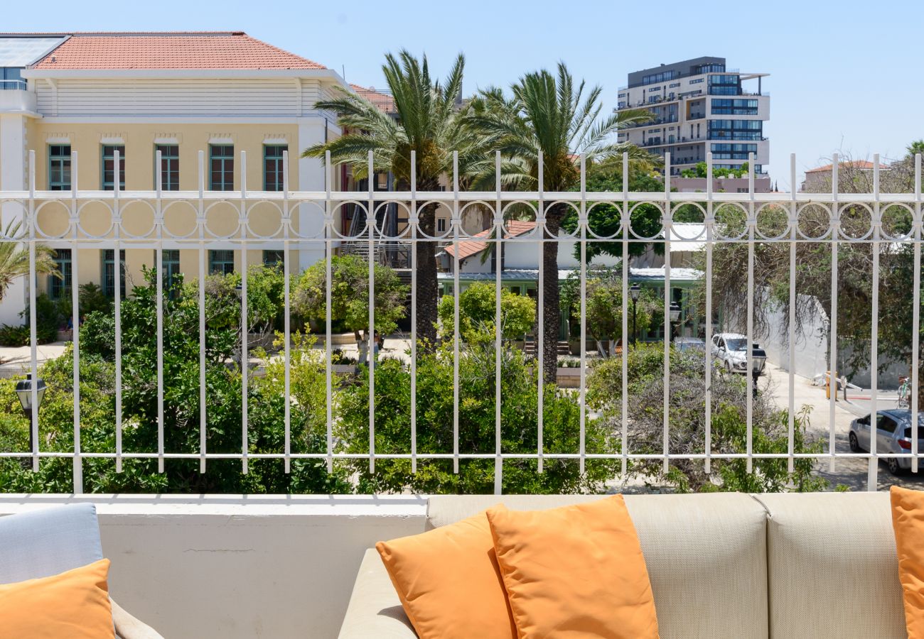 Apartamento em Tel Aviv - Jaffa - MAMAD Penthouse & XL Terrace on Dallal Square by FeelHome Apartamento em Tel Aviv - Jaffa - MAMAD Penthouse & XL Terrace on Dallal Square by FeelHome
