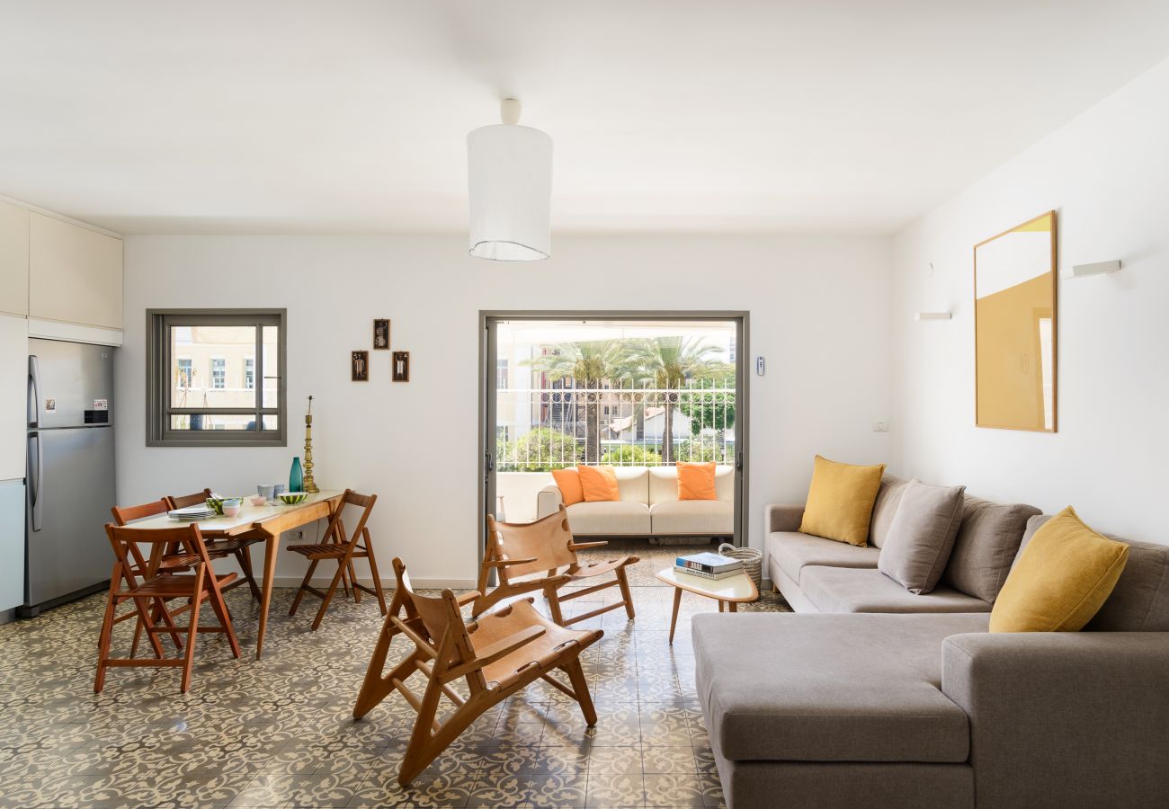 Apartamento em Tel Aviv - Jaffa - MAMAD Penthouse & XL Terrace on Dallal Square by FeelHome Apartamento em Tel Aviv - Jaffa - MAMAD Penthouse & XL Terrace on Dallal Square by FeelHome