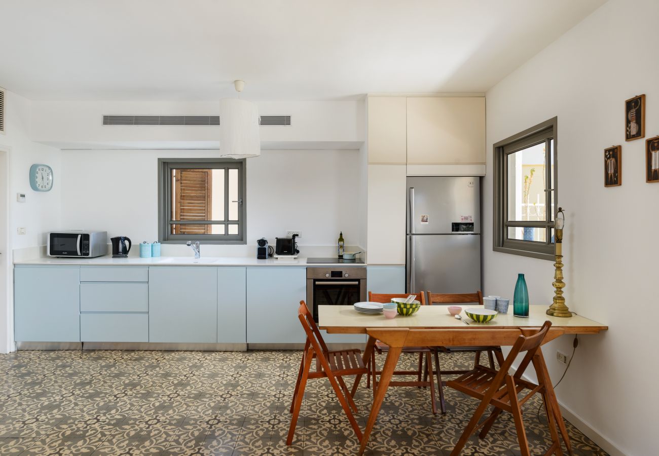 Apartamento em Tel Aviv - Jaffa - MAMAD Penthouse & XL Terrace on Dallal Square by FeelHome Apartamento em Tel Aviv - Jaffa - MAMAD Penthouse & XL Terrace on Dallal Square by FeelHome