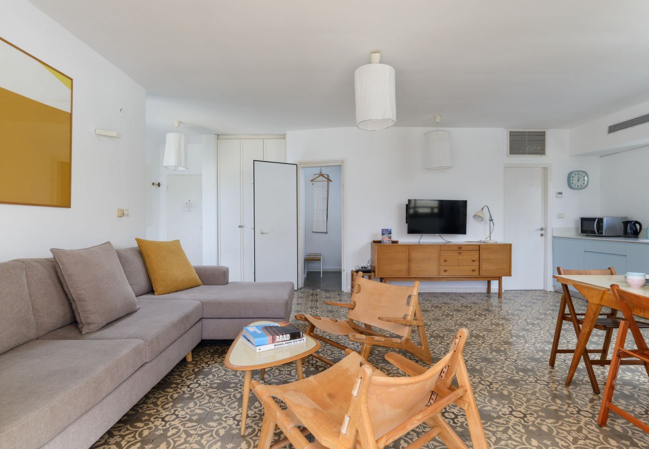 Apartamento em Tel Aviv - Jaffa - MAMAD Penthouse & XL Terrace on Dallal Square by FeelHome Apartamento em Tel Aviv - Jaffa - MAMAD Penthouse & XL Terrace on Dallal Square by FeelHome