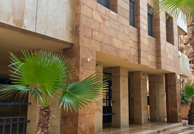 Apartamento em Tel Aviv - Jaffa - MAMAD Cosy Hideaway steps from Beach by FeelHome Apartamento em Tel Aviv - Jaffa - MAMAD Cosy Hideaway steps from Beach by FeelHome